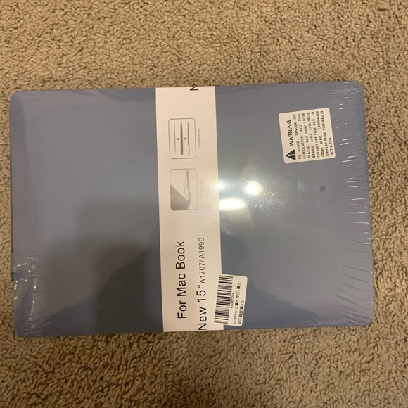 Macbook case - Picture 2 of 4